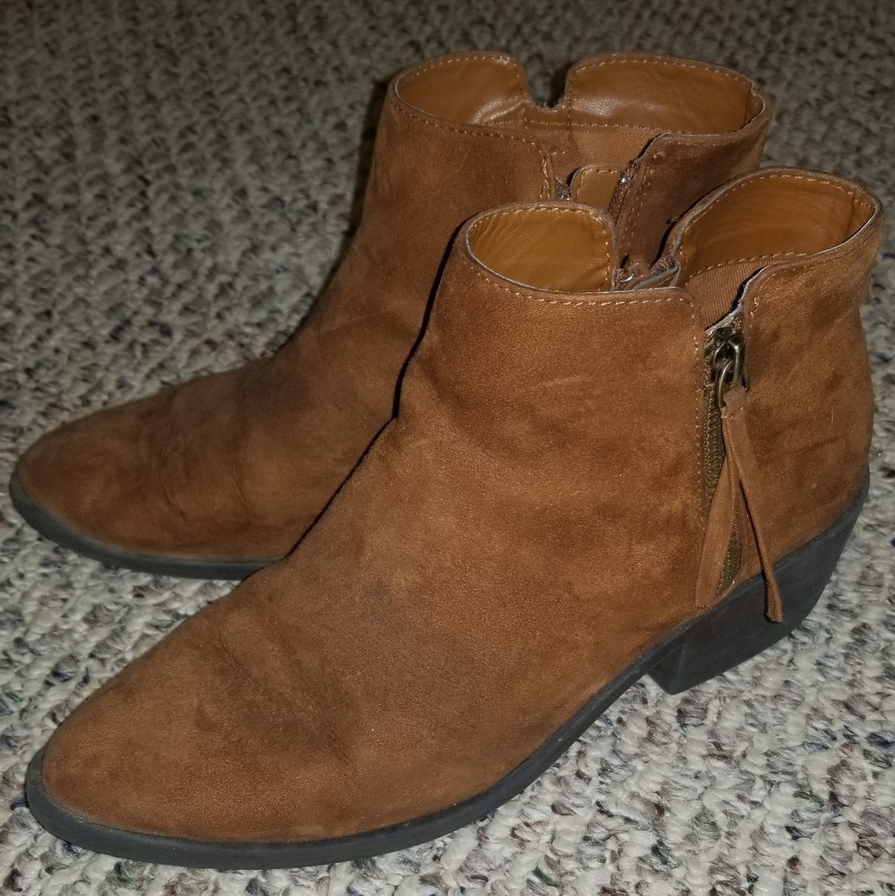 Brown boots